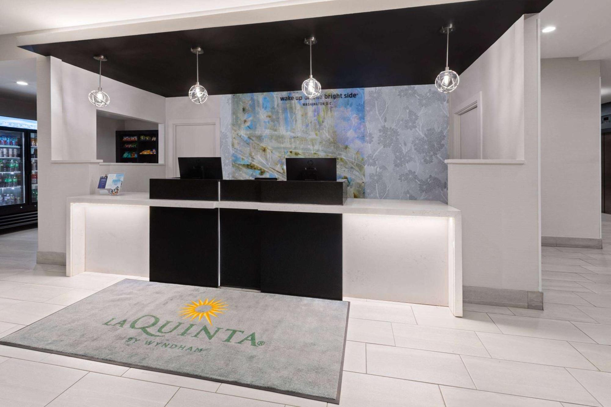 La Quinta Inn & Suites By La Quinta Inn & Suites By Wyndham Washington Dc Noma ภายนอก รูปภาพ